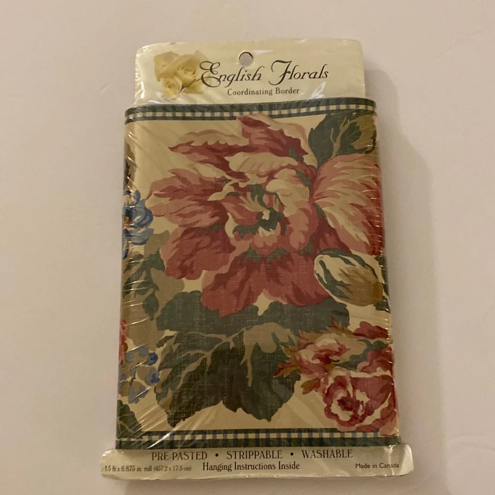 English Florals NWT 5 rolls of vintage tan/rose pre-pasted washable borders